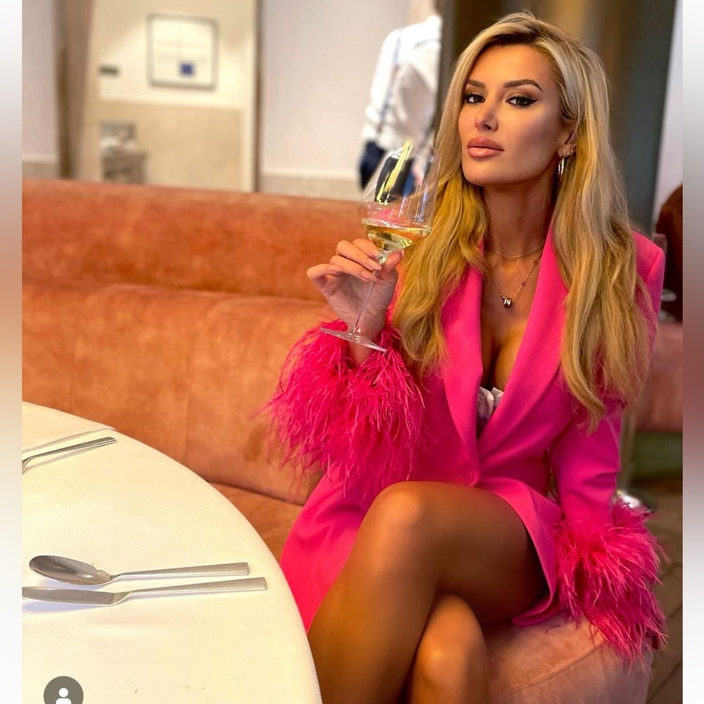 Bloggers Fav!!! NWT ZARA Straight Cut Feather Blazer - Picture 9 of 16